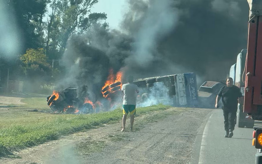 Trágico choque de camiones en la Ruta 34: dos muertos y un herido grave