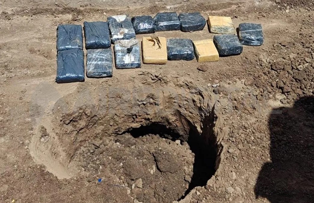 Hallaron cuatro kilos de marihuana enterrados en la cárcel de Las Flores