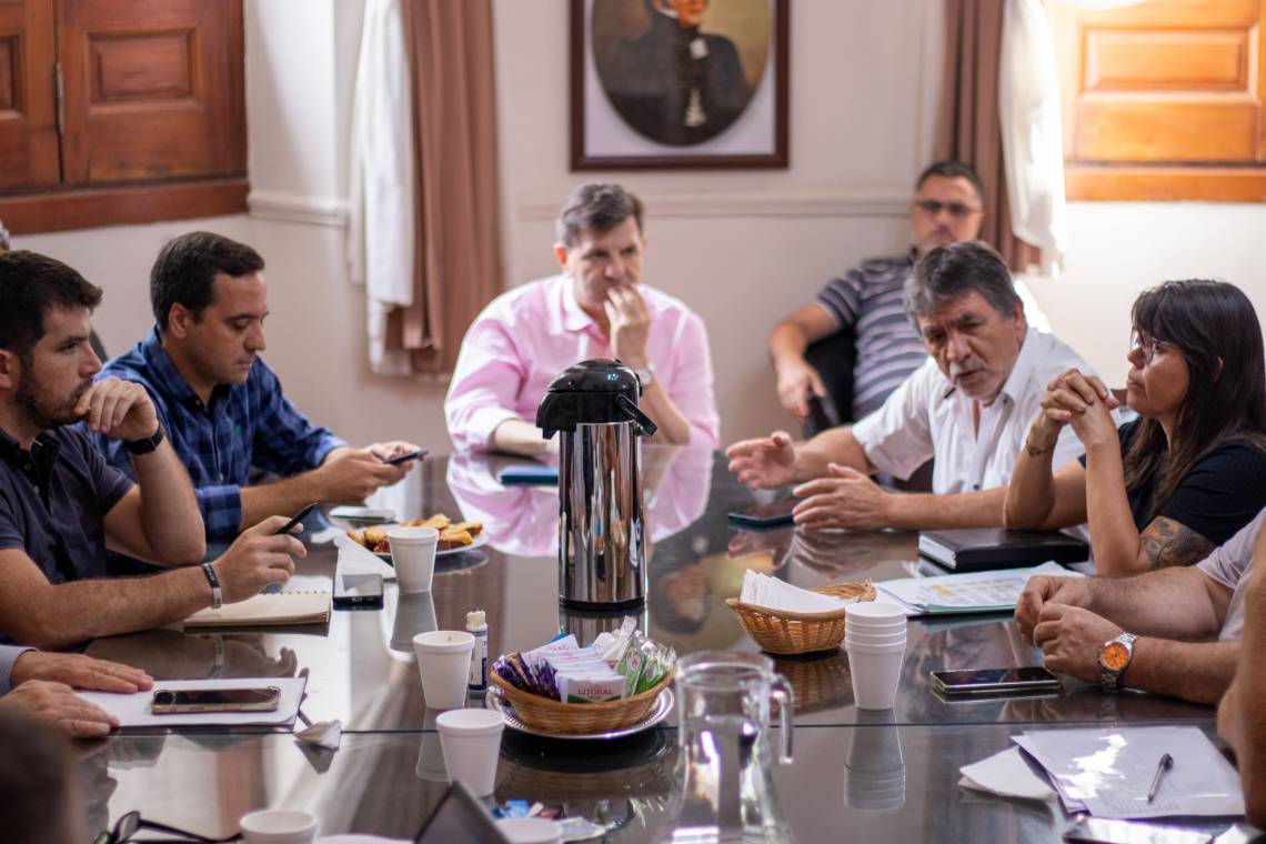 Acuerdo salarial municipal: suba del 5% y actualización del 200% en asignaciones