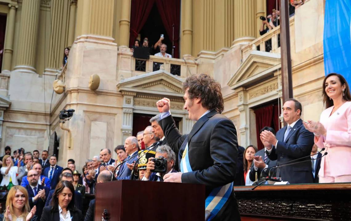 Motosierra, alivio impositivo y seguridad: los lineamientos del discurso de Javier Milei en la Asamblea Legislativa