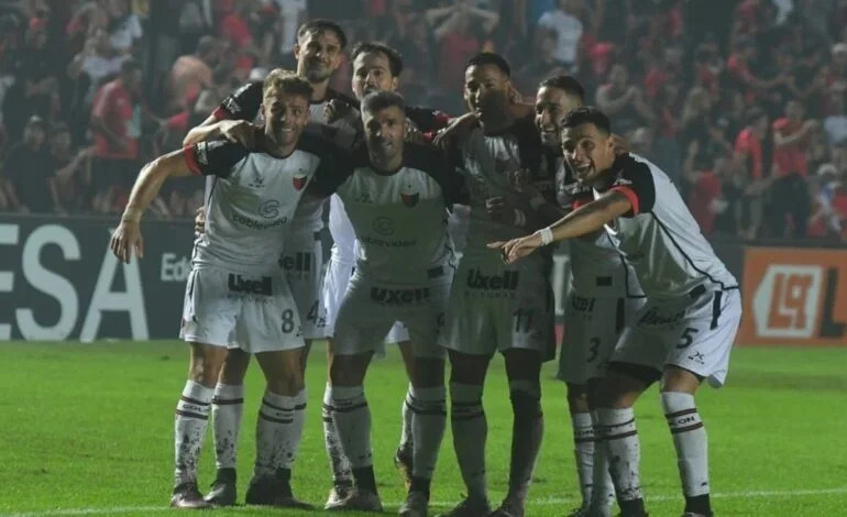 Colón venció a Chaco For Ever y sigue en lo más alto de la Zona B