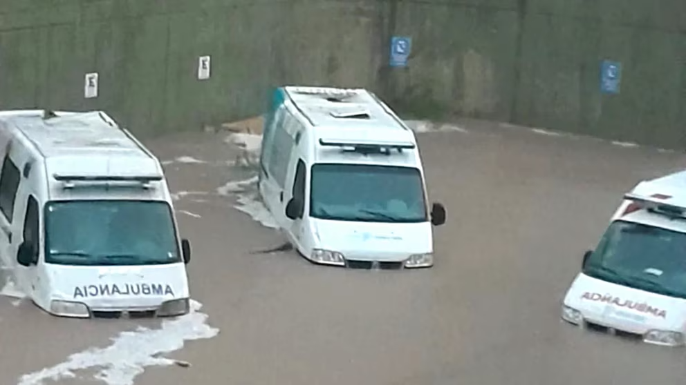 Temporal trágico en Bahía Blanca: hay seis muertos, más de mil evacuados y calles anegadas