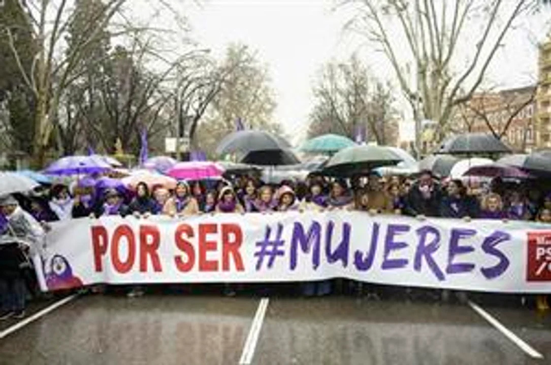 Día Internacional de la Mujer en Francia: manifestación de protesta contra la desigualdad