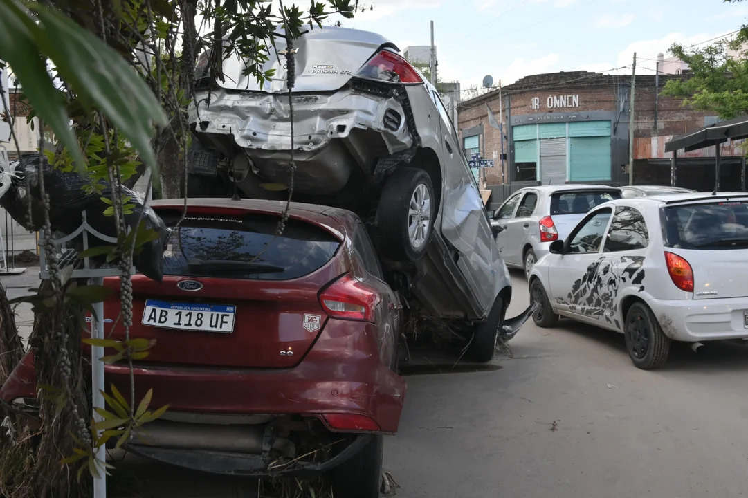 Tragedia en Bahía Blanca: ascienden a 15 los muertos por el temporal y continúa la búsqueda de desaparecidos