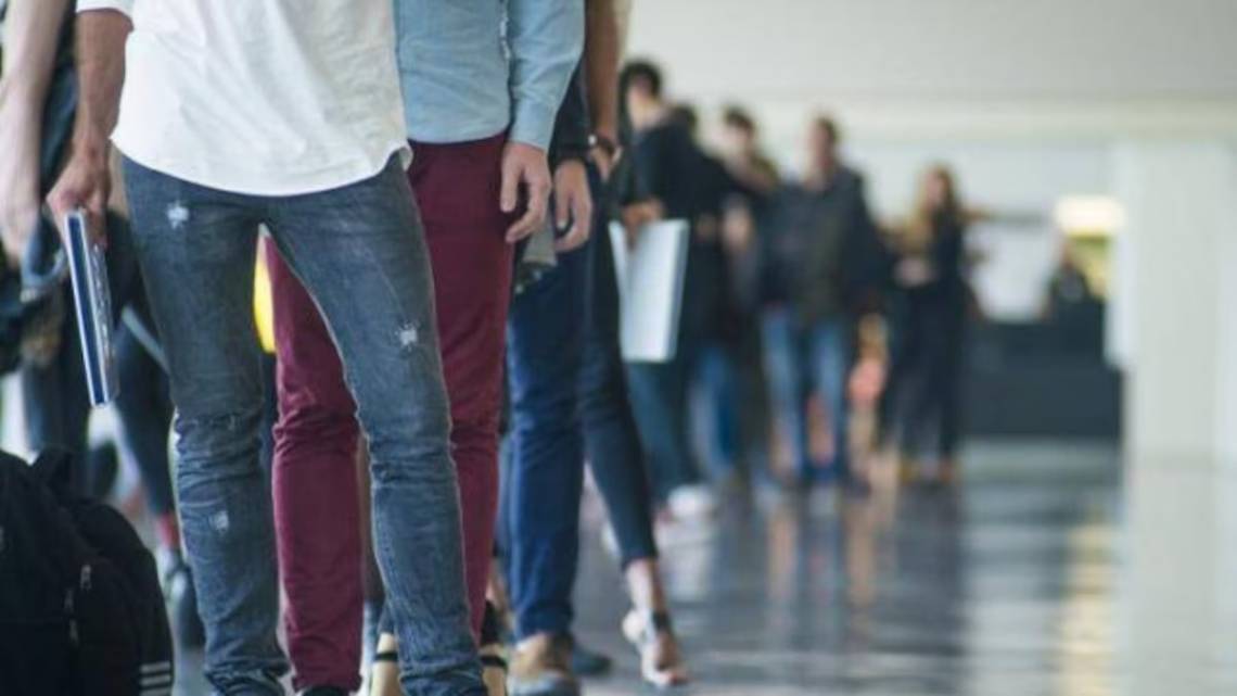 La desocupación alcanzó el 6,4% de la población en el último trimestre del 2024 y afecta a 1,45 millones de personas