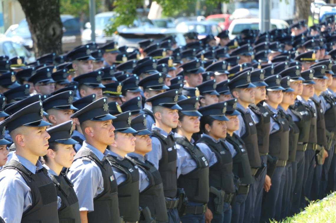 El Gobierno provincial incorpora 190 efectivos policiales que serán destinados a localidades del departamento La Capital 