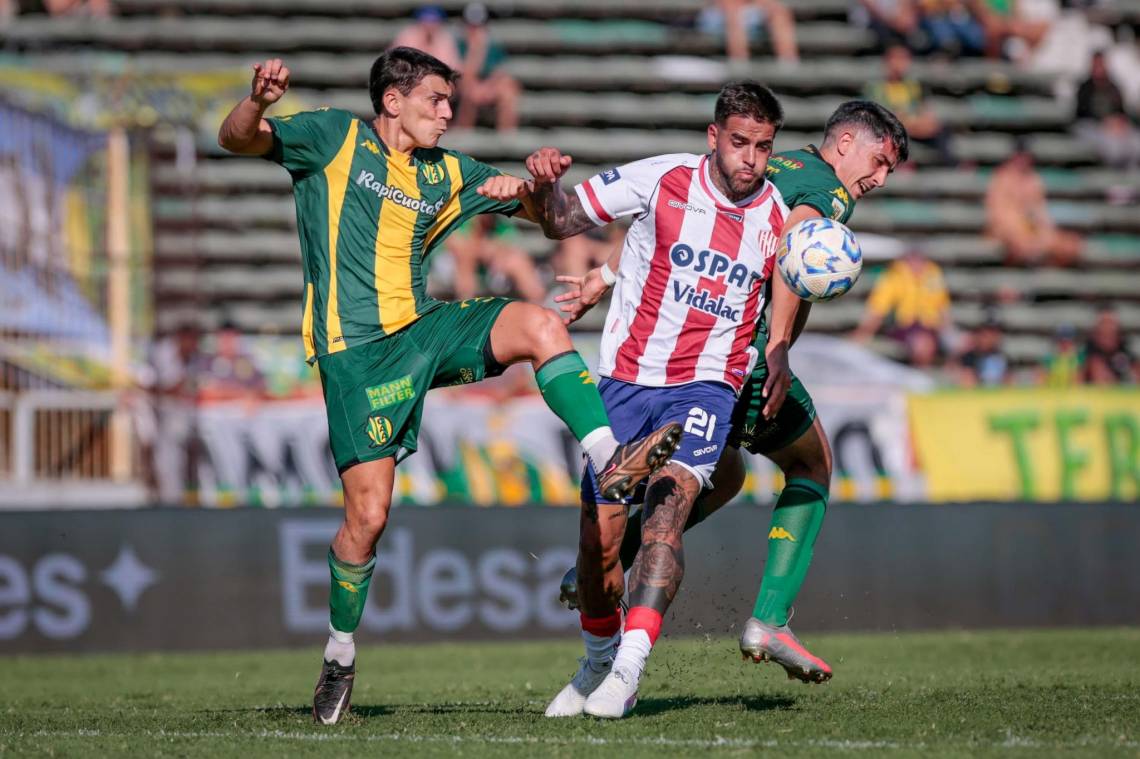 Unión sumó otra caída y llega golpeado al debut en la Sudamericana