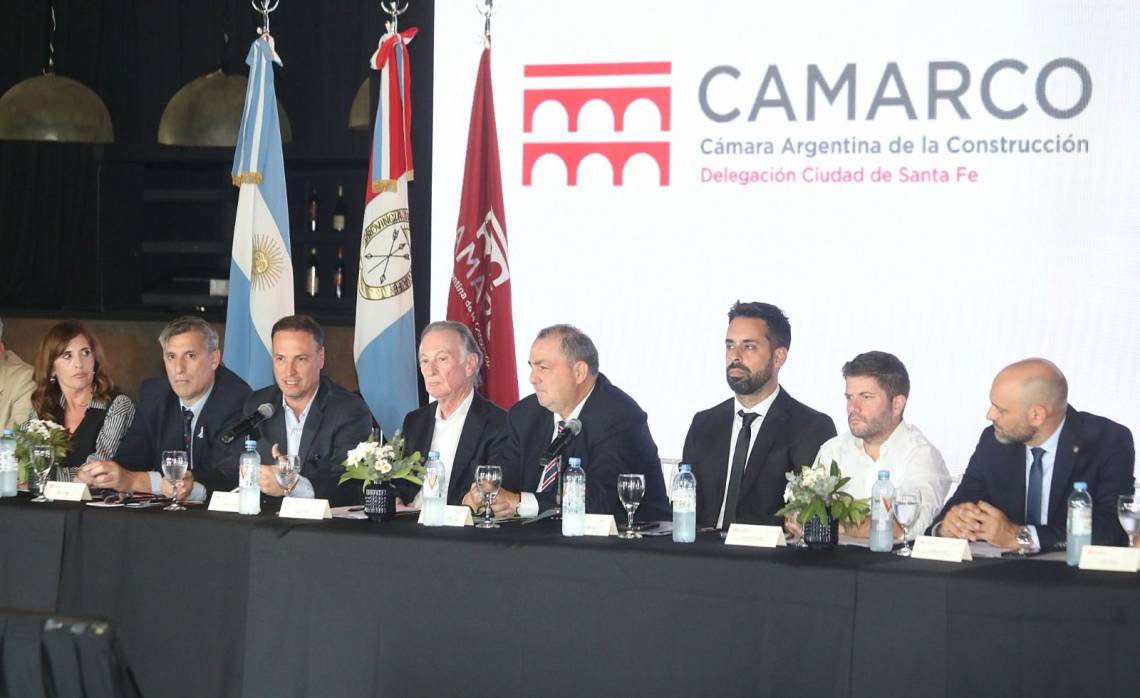 Enrico: “La racionalización del gasto público nos permite que los impuestos vuelvan en obras para los santafesinos”