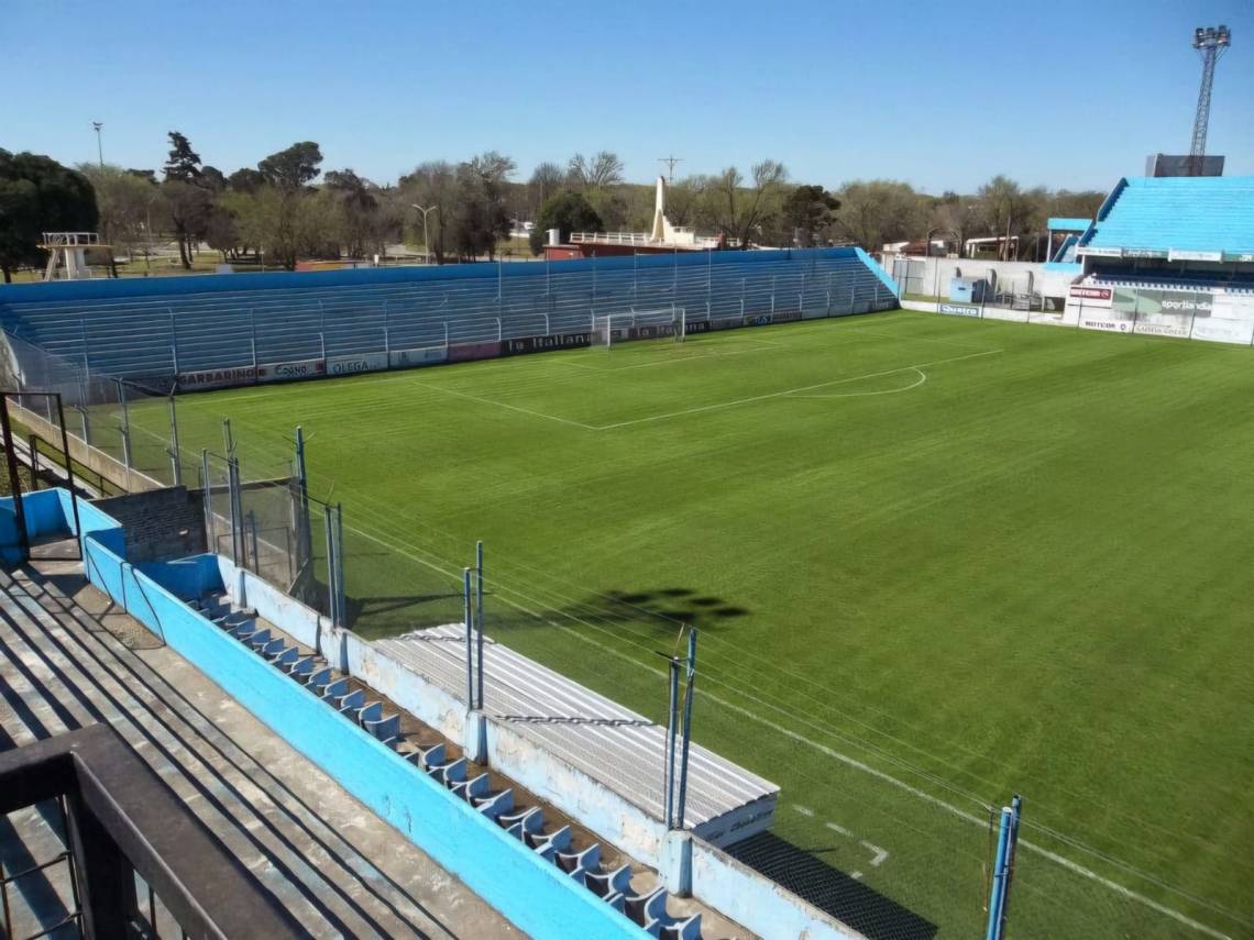 Colón visita a Estudiantes de Río Cuarto.