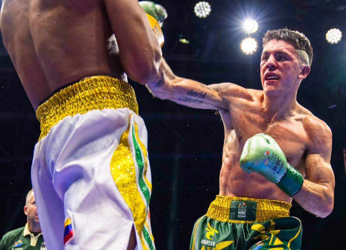 Alan Crenz perdió por puntos en Arabia Saudita.