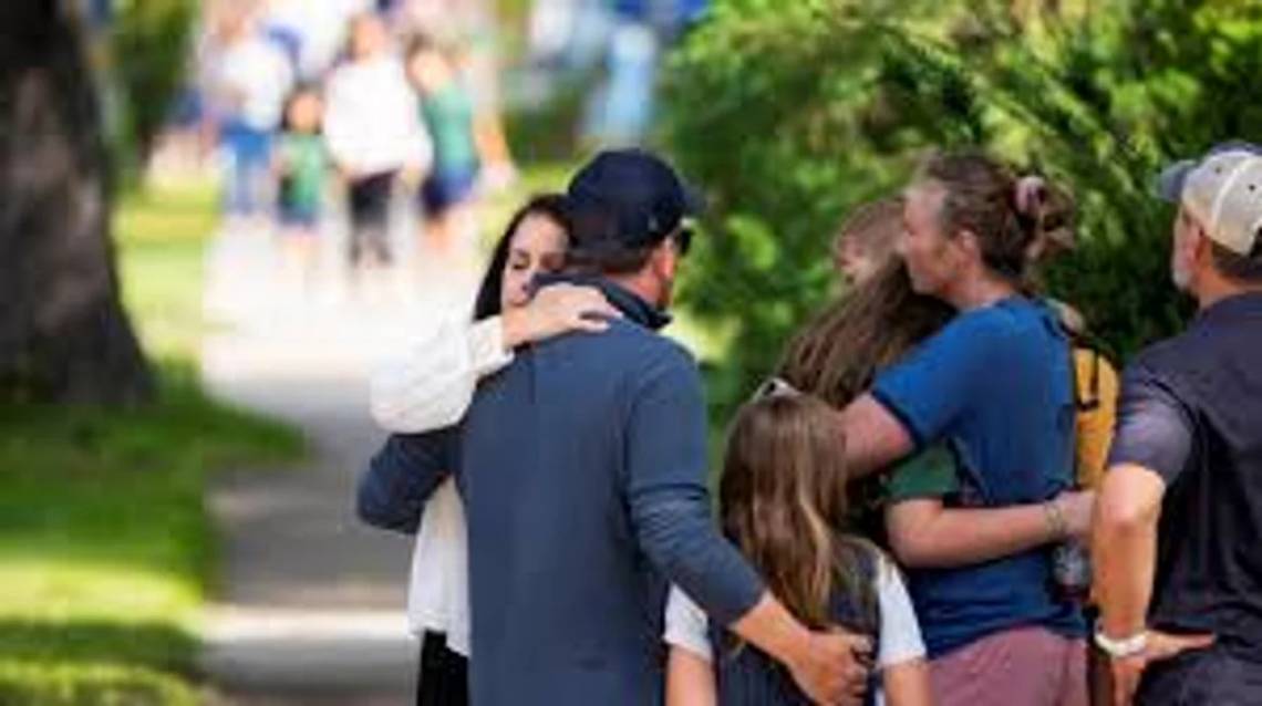 Dos niños muertos y 17 heridos tras un tiroteo en una escuela de Minneapolis