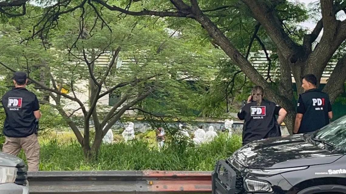 Ordenaron la autopsia del cuerpo hallado frente a la cancha de Colón