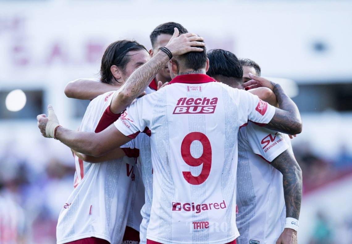 Unión enfrenta a Defensor Sporting y se despide de Uruguay