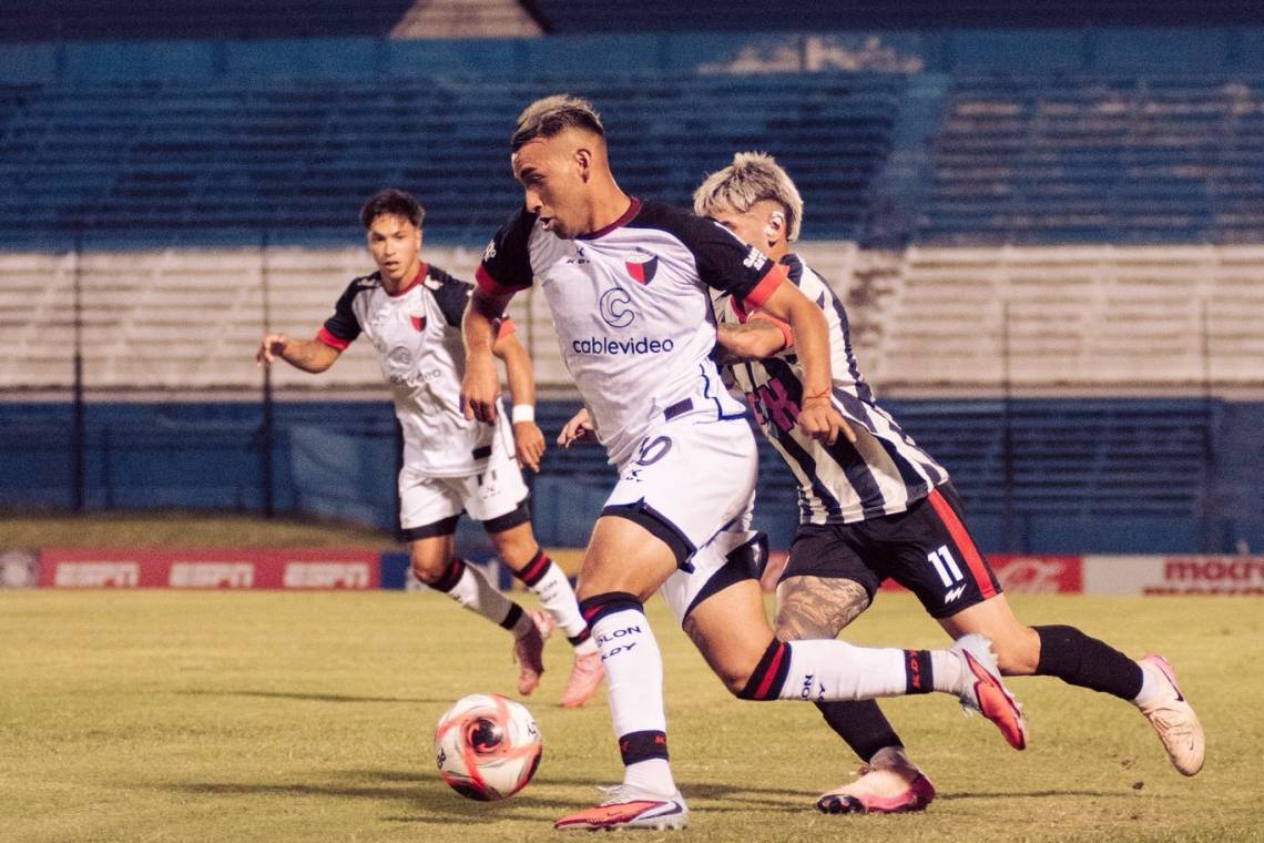 Colón enfrenta a Paysandú FC en un nuevo ensayo de pretemporada
