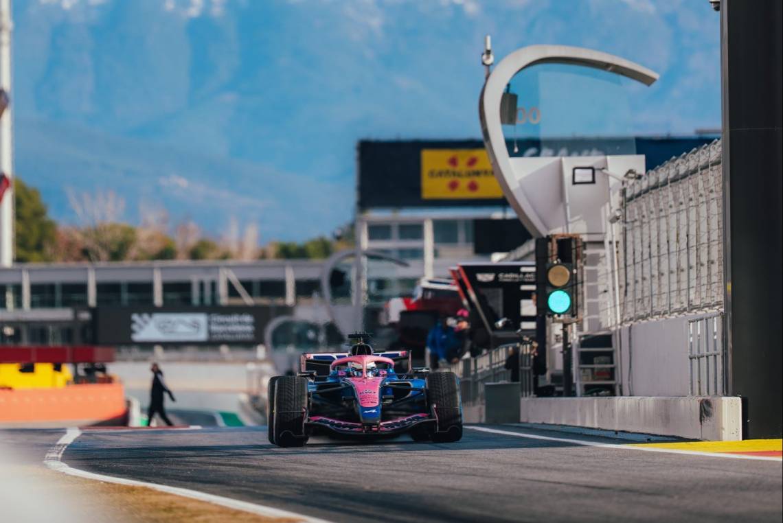 Colapinto cerró una gran jornada de ensayo en Barcelona. (Foto: X/AlpineF1Team)
