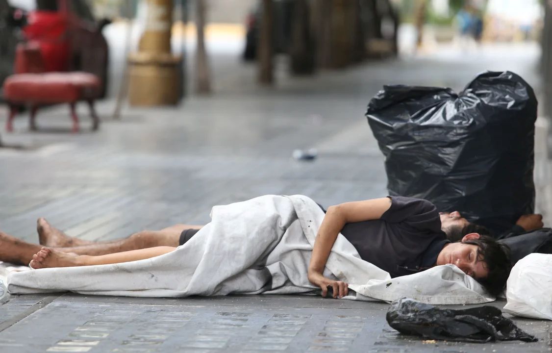 Capital Humano informó una baja interanual de la pobreza de más de 11 puntos porcentuales. (Crédito: NA)