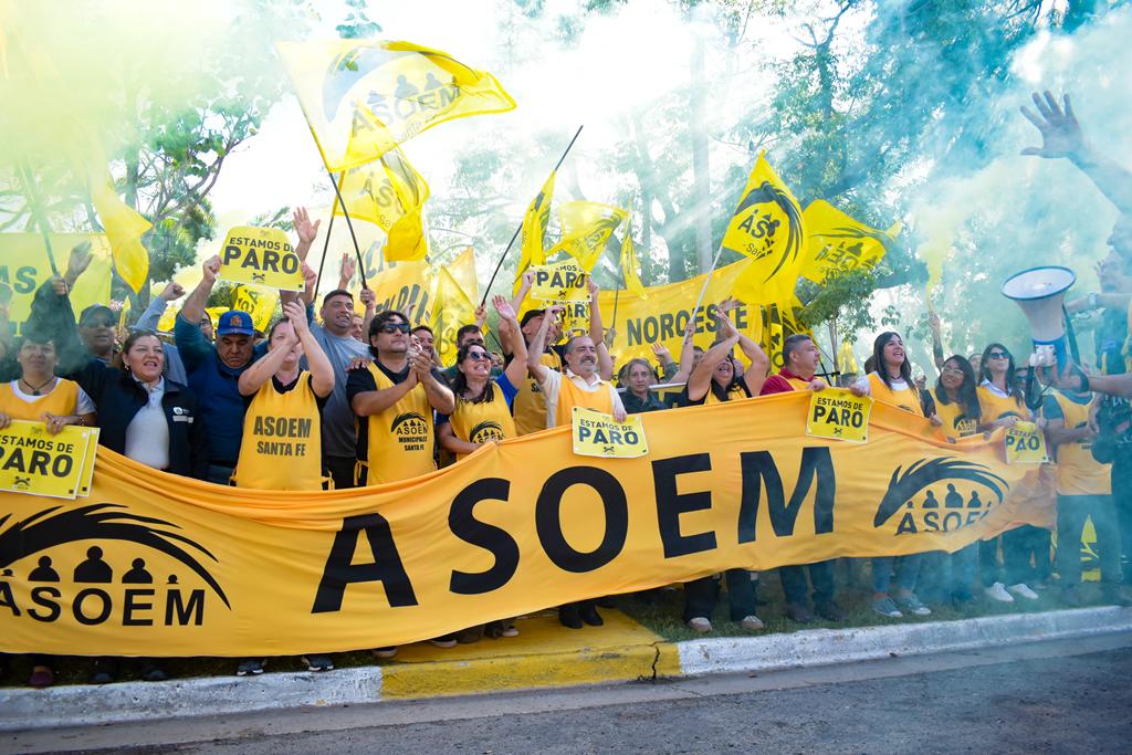 ASOEM advirtió que podría escalar el conflicto si no hay diálogo con el Ejecutivo de Sauce Viejo. 