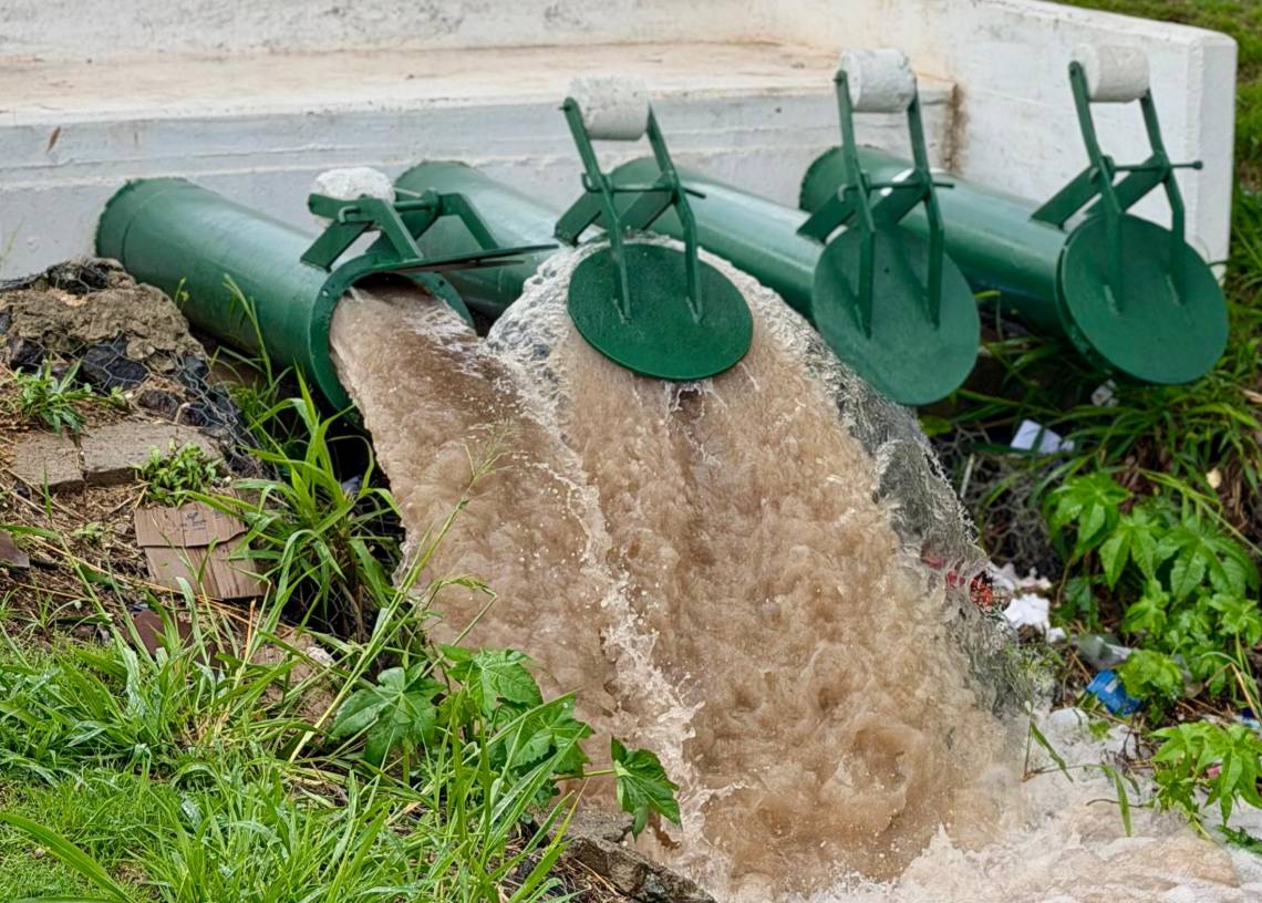 Luego de los más de 90 milímetros caídos, el Municipio resaltó mejoras en el drenaje pluvial. (Foto: MST)