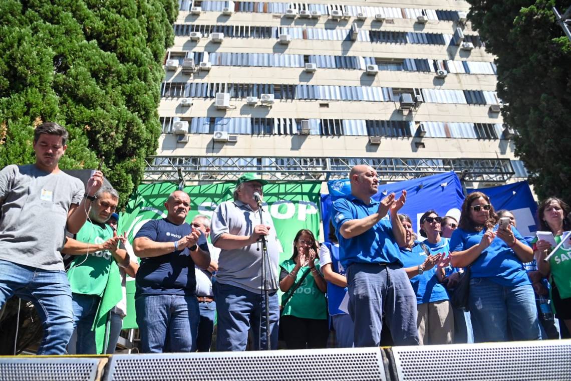 Desde AMSAFE y SADOP calificaron como 