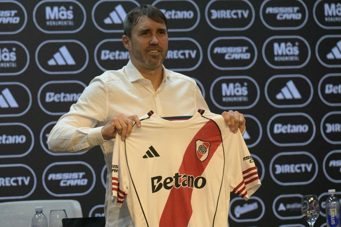 Coudet fue presentado en River: “La historia de este club nos pide ser protagonistas”