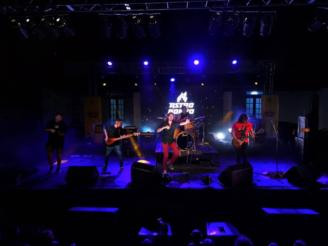 Santoto Rock reunió a una multitud en una noche marcada por la música y el encuentro