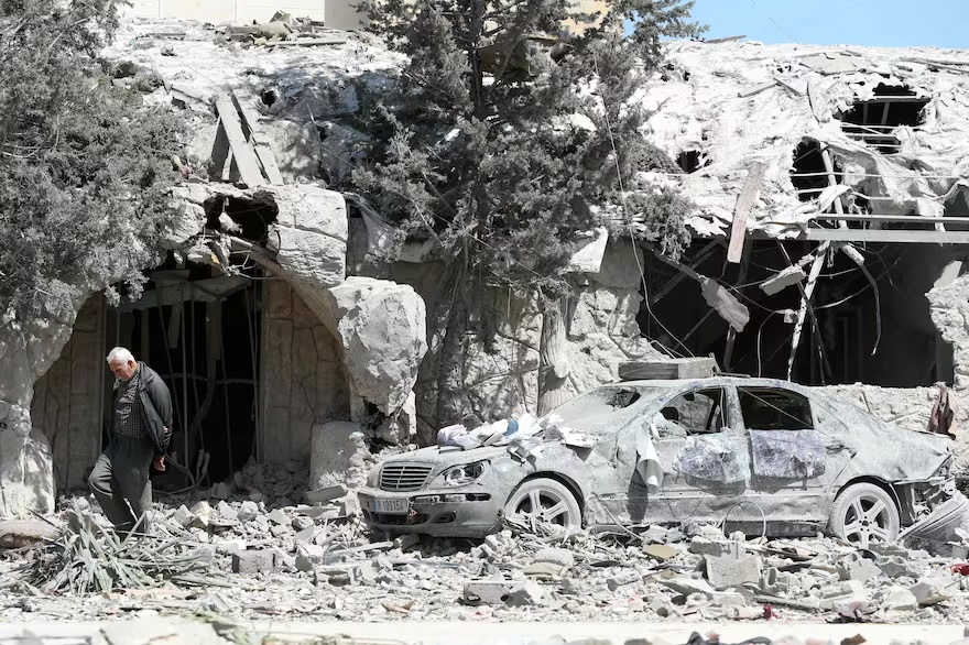 El reciente bombardeo de Israel a Líbano generó una fuerte advertencia por parte de Irán y el acuerdo de tregua se debilita. (Foto: AFP)