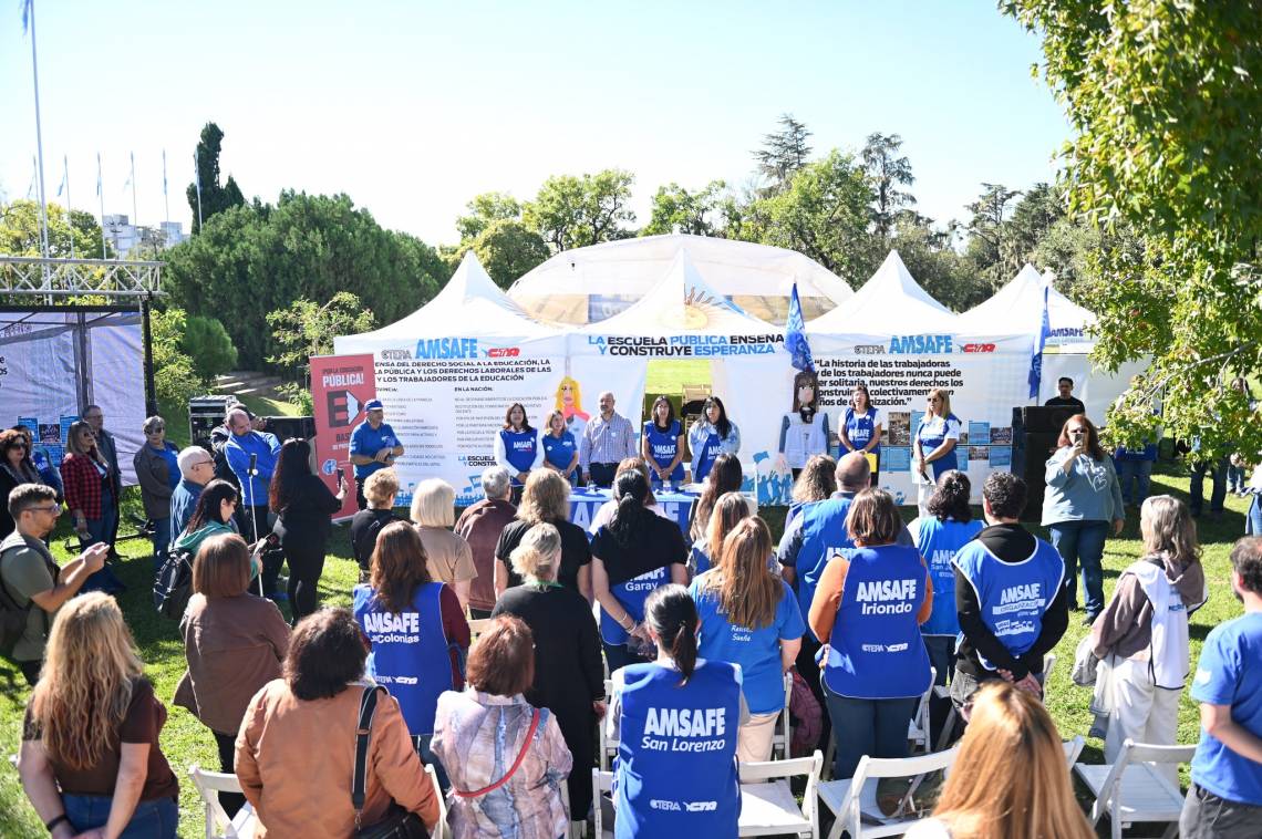 AMSAFE trasladó la carpa blanca a San Lorenzo y continúa su recorrido por la provincia