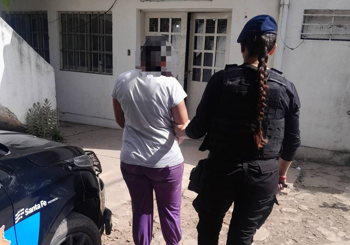 La mujer fue trasladada a la Subcomisaría Novena. 