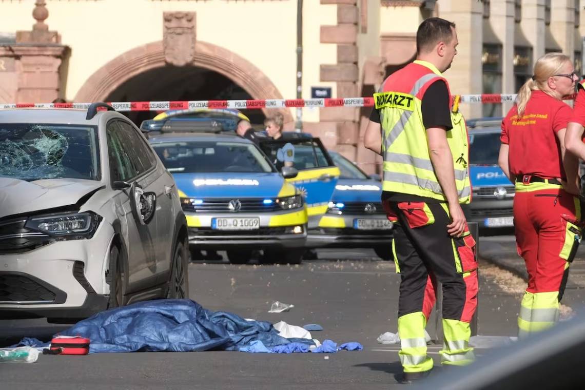Tras el atropello masivo se desplegó un amplio operativo de emergencia en Leipzig.