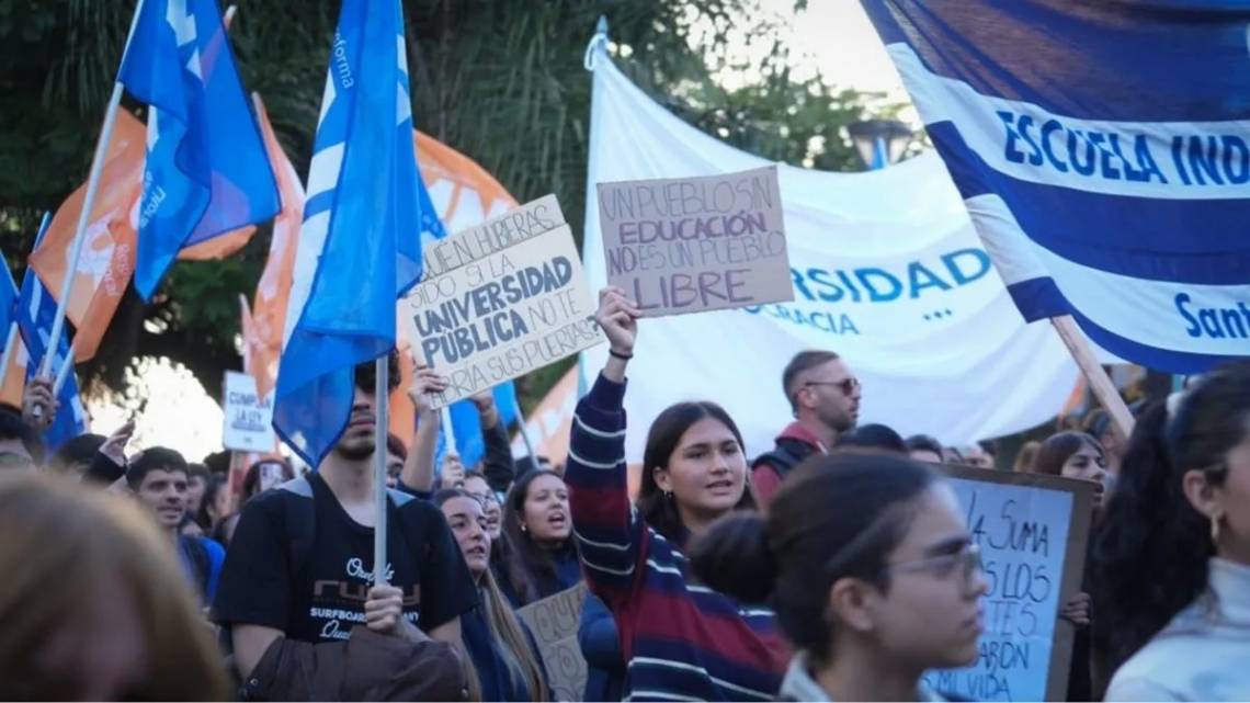 Después de marchas, paros y reclamos judiciales, el Gobierno y las universidades alcanzaron un acuerdo