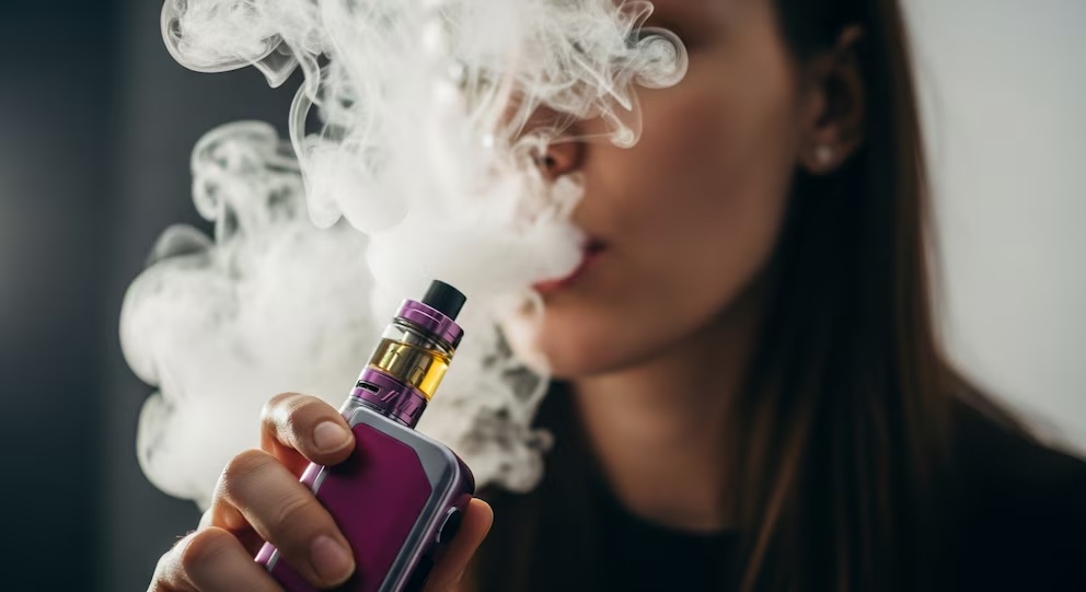 Según un estudio de la Sociedad Argentina de Cardiología, el 35% de los adolescentes aseguró haber consumido vapeadores o cigarrillos electrónicos alguna vez.