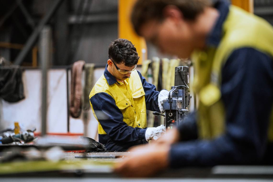 La industria profundiza su crisis: cayó un 2,8% en abril y sufrió su novena baja en los últimos 10 meses