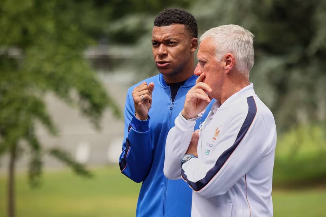 En medio de las críticas por las actitudes de Kylian Mbappé, Didier Deschamps salió al rescate de su capitán.