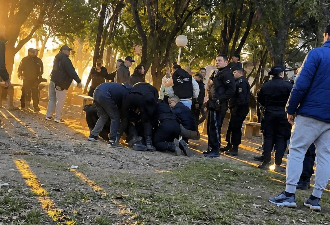 El ataque al policía se produjo en el club Cremería de Carcarañá.