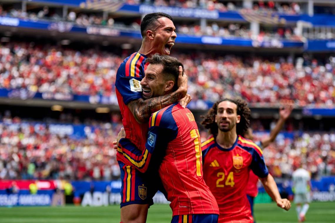 Con un doblete de Oyarzabal, España eliminó a Austria y espera rival en octavos.
