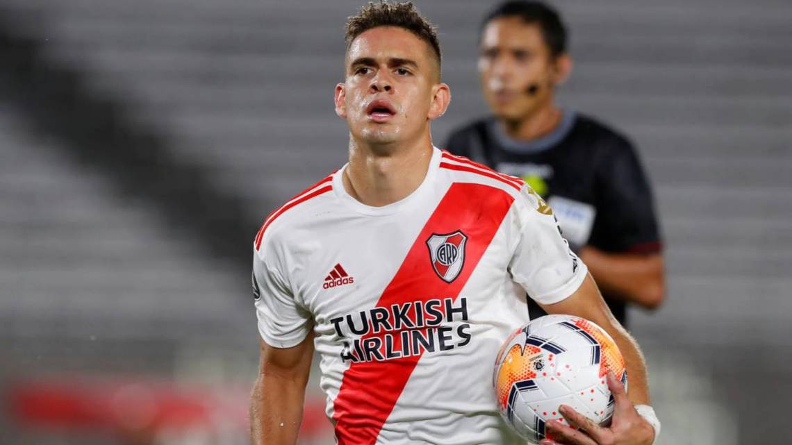 El colombiano Santos Borré vuelve a River.