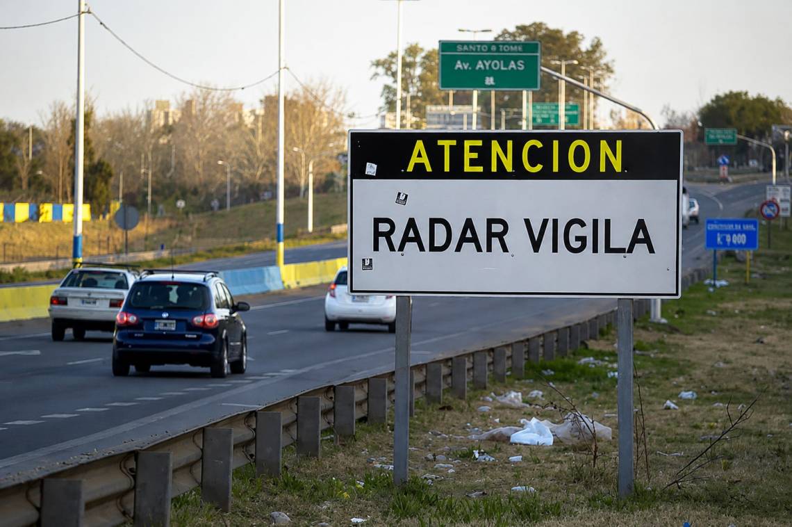 Denuncian que hay 107 radares sin autorización en rutas nacionales de Santa Fe. (Crédito: Aire Digital)