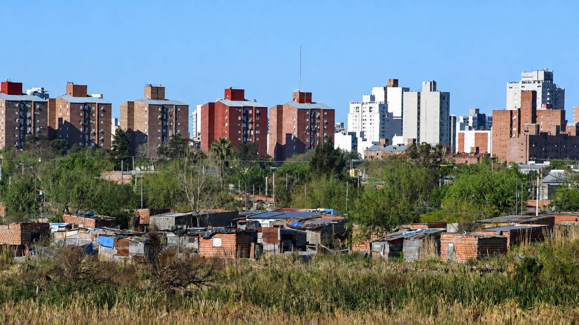 Cuatro de cada diez habitantes del Gran Santa Fe son pobres, según la UCA