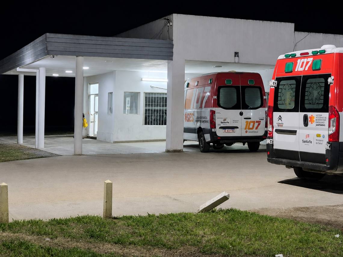 Dos policías reanimaron a una niña de dos años que convulsionaba mientras era trasladada al SAMCo