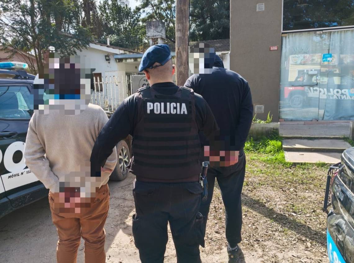 Dos detenidos por el robo a un galpón: les secuestraron armas de fuego