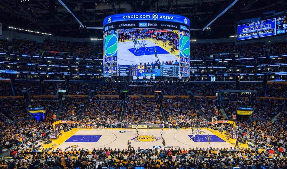 Venta histórica en la NBA: los Lakers cambian de dueños por US$12.000 millones