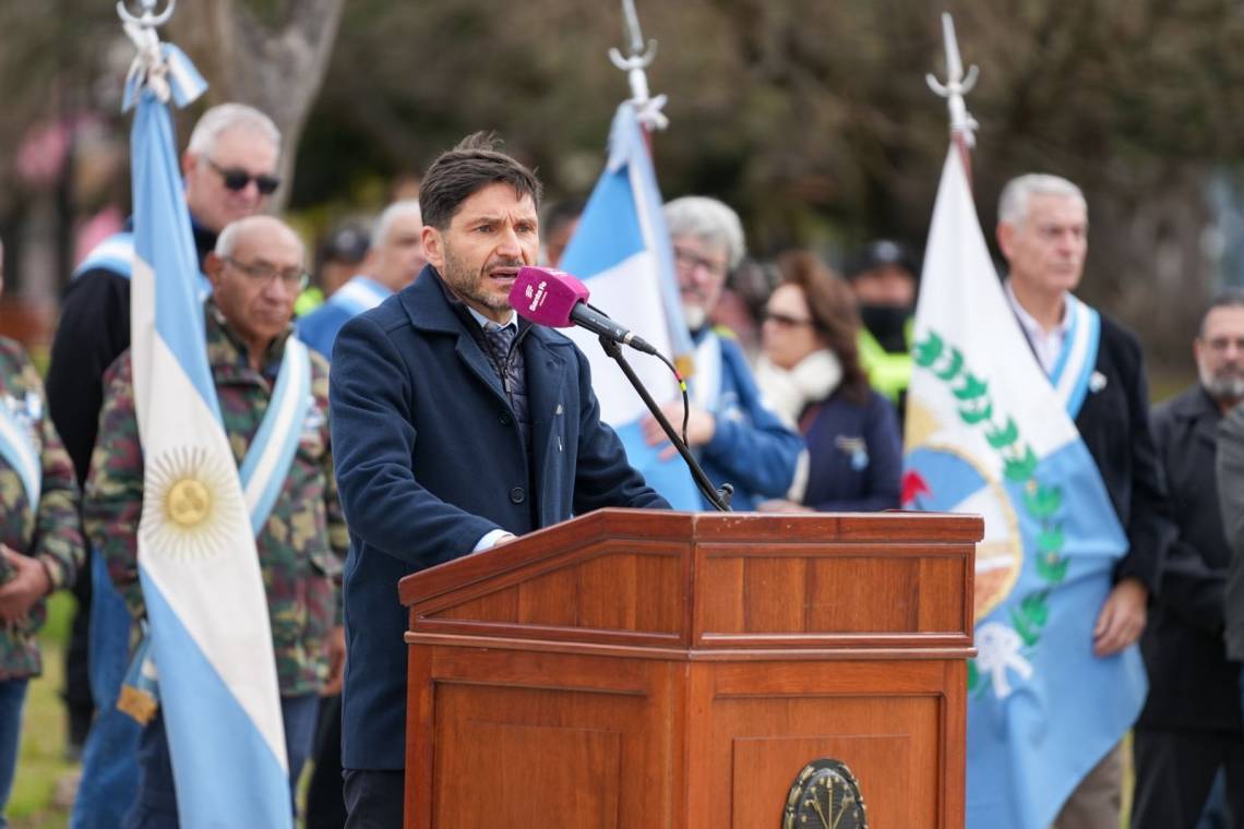 Pullaro encabezó en Venado Tuerto el acto oficial por el 176° aniversario del paso a la inmortalidad del general José de San Martín. (Foto: GSF)
