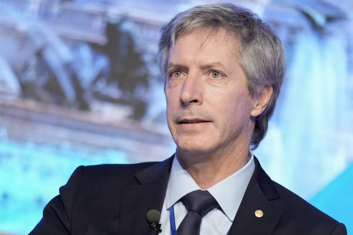 El titular del Banco Central descartó un “boom” de créditos en dólares para empresas