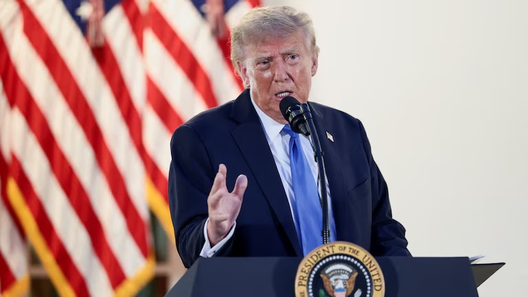 Consultado sobre Malvinas, Trump cuestionó al Reino Unido por su falta de apoyo en Ormuz.