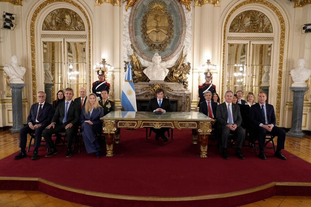 Milei anunció sanciones a empresas que operen en Malvinas y una base naval en Tierra del Fuego