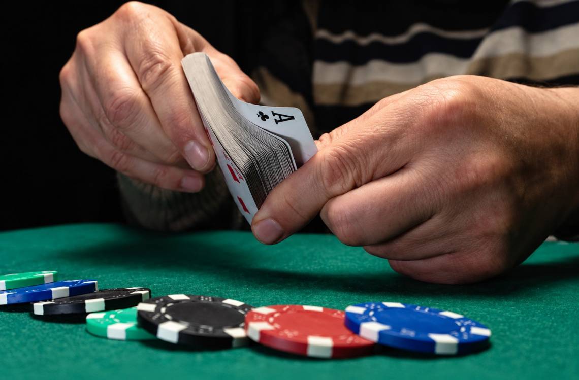 Glosario para entender el poker en línea desde las primeras partidas