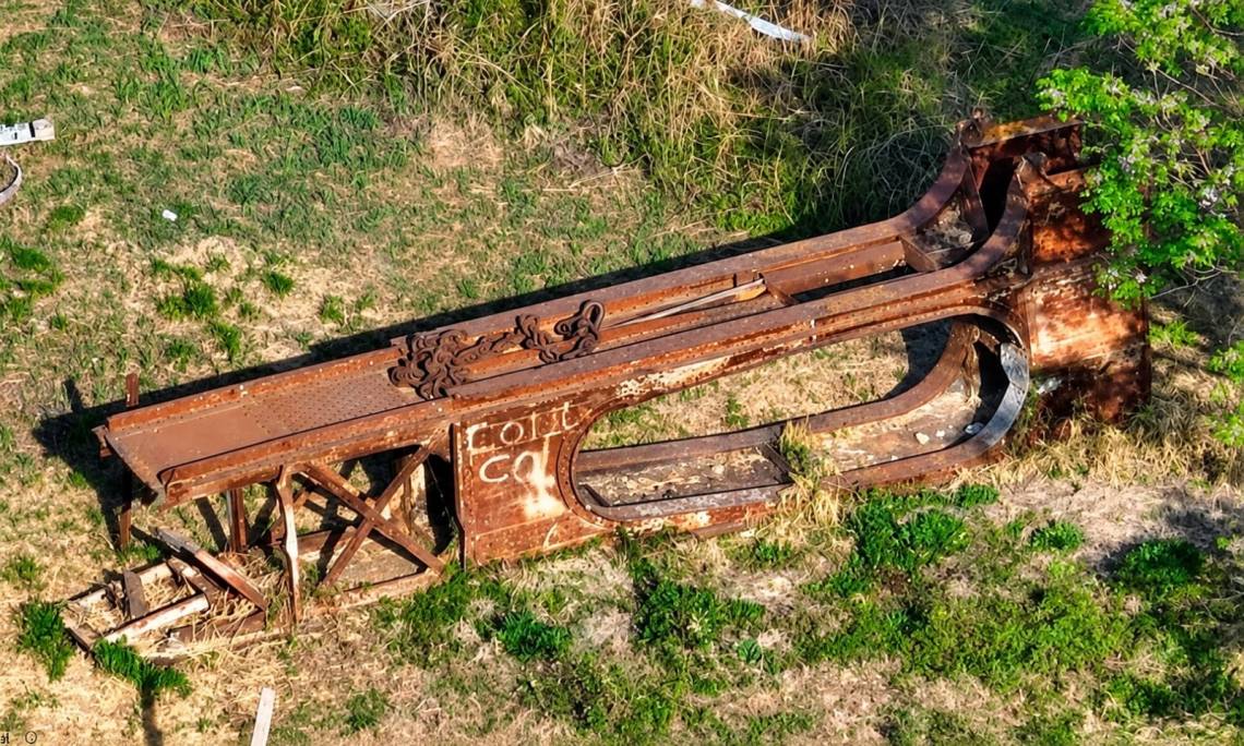 Impulsan la recuperación de las piezas originales del viejo Puente Colgante