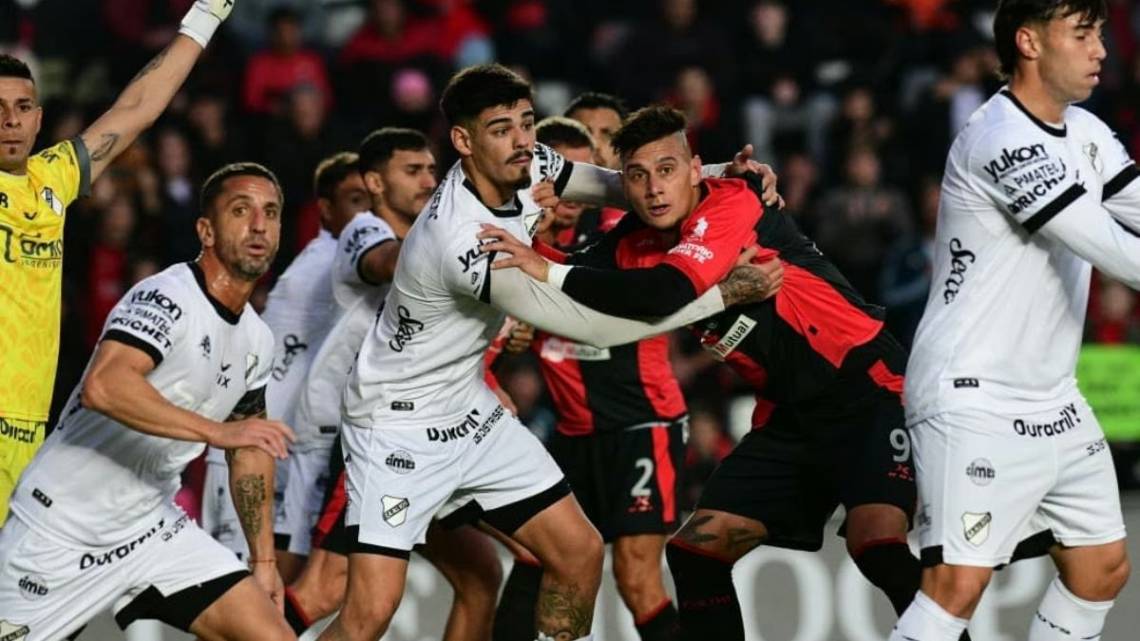 Colón tendrá una dura visita a All Boys, con una formación remendada por lesiones y suspensiones. (Crédito: Aire de Santa Fe)