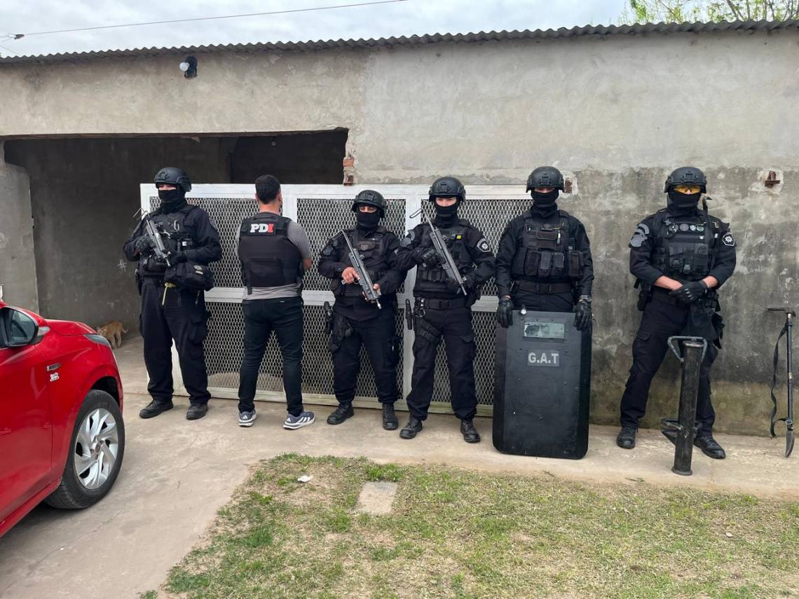 La PDI allanó una vivienda en nuestra ciudad, por la investigación de un intento de robo durante un encuentro para cambiar dólares. 