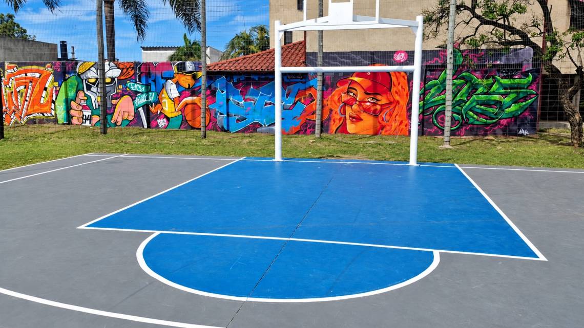 El renovado playón de plaza 